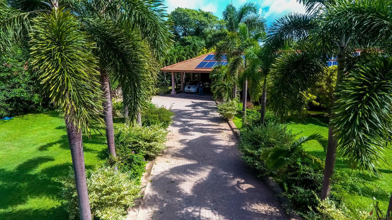 Tropical Villas Negombo Exteriör bild